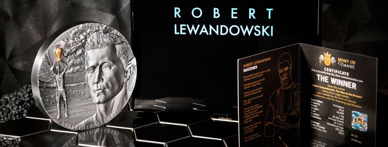  Premiere: Robert Lewandowski on the kilogram coin "The Winner"!